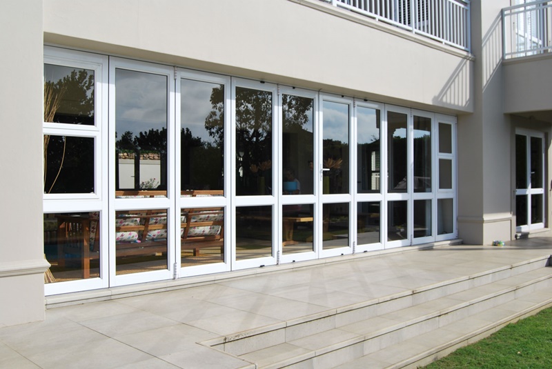 4 Types of Aluminium Sliding Doors & Where to Use Them